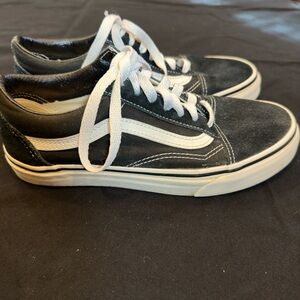Vans low top vans black and white size men's 5.5 and women's 7